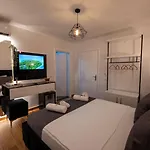 Apartament Crown Hf Ksamil
