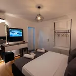 Crown Hf Apartament *