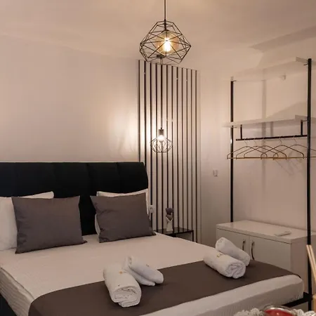 Crown Hf Apartamento *